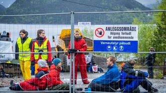 Illustrasjon av Regjeringen vil ikke trekke dumpe-tillatelse: – Pinlig