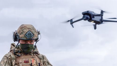 Illustrasjon av Jamming tvinger frem KI-droner i Ukraina