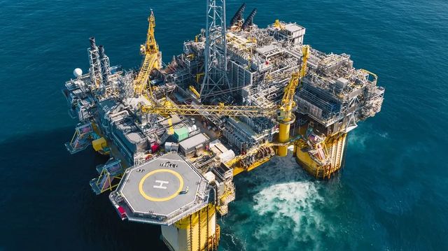 Nå er Troll-plattformer koblet på kraft fra land