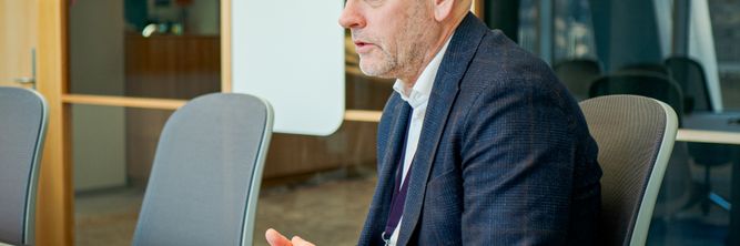 Illustrasjon av Ice og Telia slår sammen mobilnettene