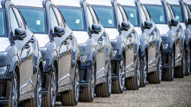 Elbiler sto for 96 prosent av nye biler solgt i januar