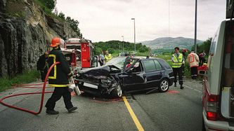 Illustrasjon av Ecall redder bare ett liv per år – men politikere vil ha omkamp om 2G