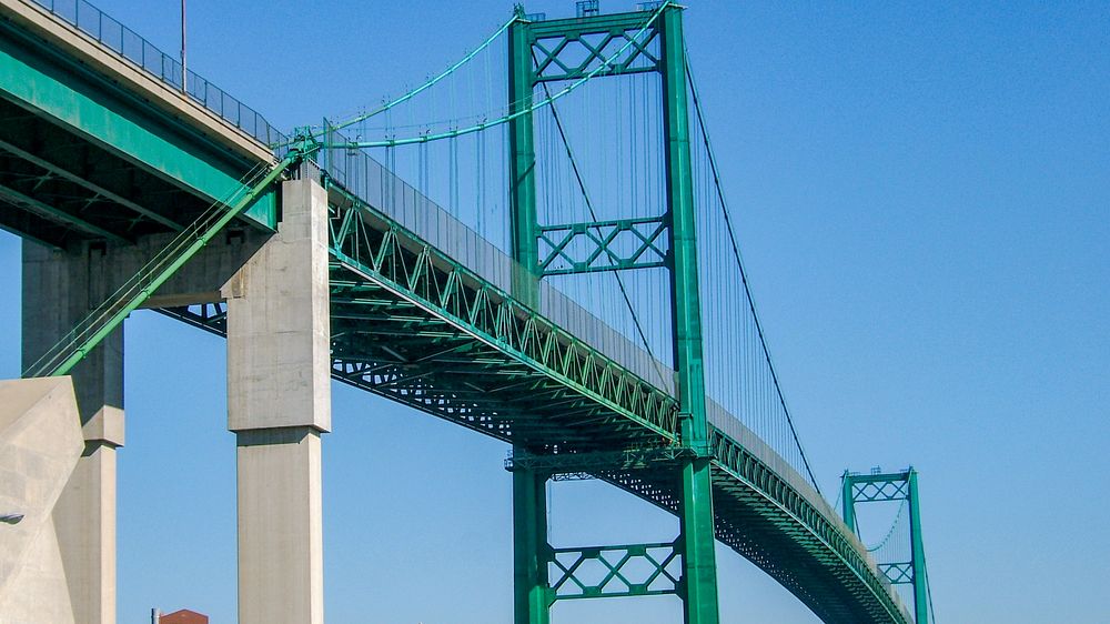 Illustrasjon av Ny betong på denne brua koster over 5 mrd