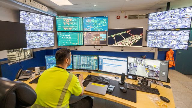 Det nye bagasjesystemet: – Det koster å frakte noen kofferter