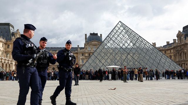 Passordet skal ha vært «Louvre»