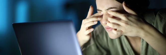 Illustrasjon av Studie viser at KI kan gjøre arbeidere mer mentalt utslitt