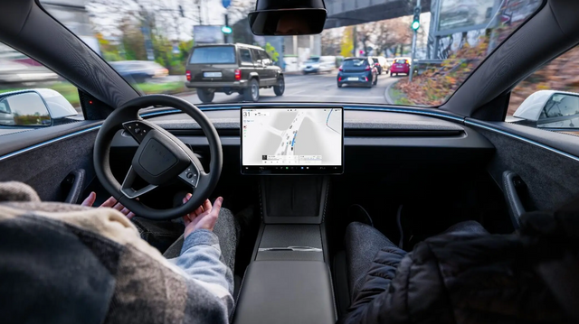Avgjørende for Tesla: Vil EU si ja til selvkjøring?