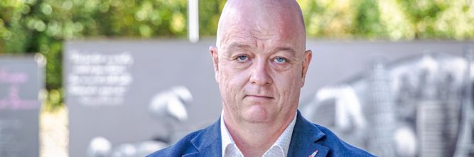 Illustrasjon av Russiske droner kan lage et stort LNG-bål i Hammerfest