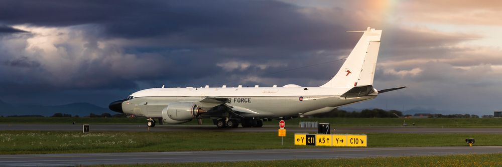 Illustrasjon av Nato-land innleder øvelser i Nord-Atlanteren