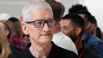 Illustrasjon av Apples Siri blir KI-assistent