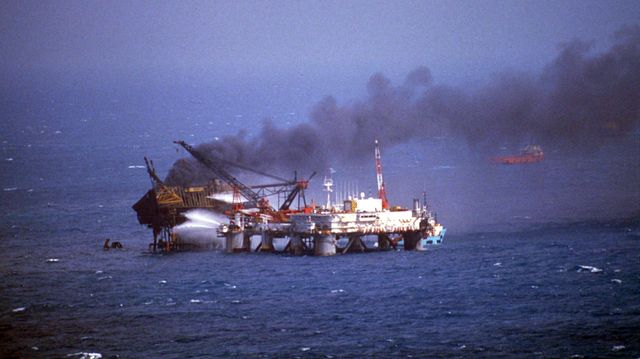 40 år etter Piper Alpha – hvorfor håndteres vaktskifter fortsatt dårlig?