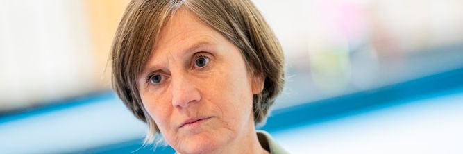 Illustrasjon av MDG vil kaste helse&shy;plattformen – varsler nytt forslag