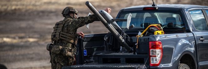 Illustrasjon av USA sender antidronesystem til Midtøsten