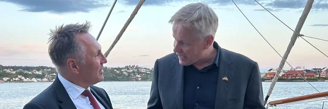 Illustrasjon av To av seks Ukraina-innkjøp fra Norge er stanset