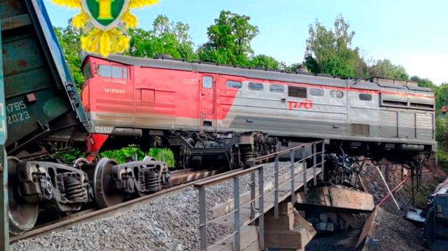 Russiske myndigheter: Jernbanebruer ble sprengt