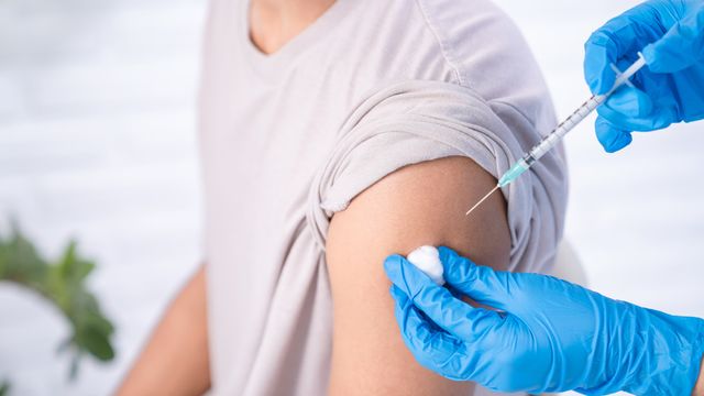 Lykkepiller, virusdreper og malariakur: Derfor er medisinen din full av PFAS