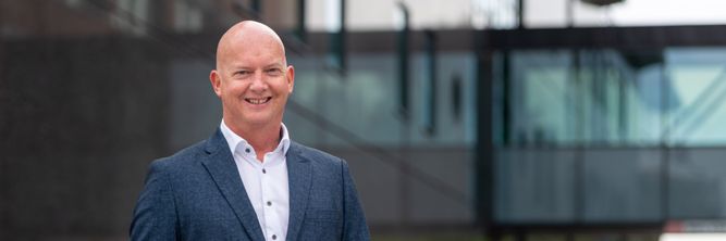 Illustrasjon av Starter opp igjen etter konkurs med milliardfond i ryggen