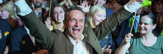 Illustrasjon av Kan trekke Støre mot mer radikal IT-politikk