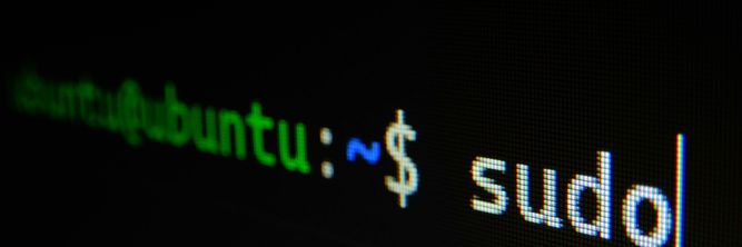 Illustrasjon av – Internettet er i flammer i dag