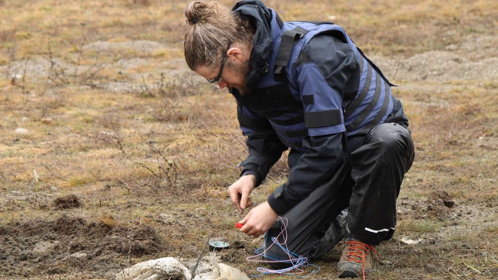 Illustrasjon av Han ble minerydder for å bygge bedre roboter