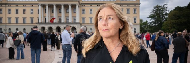 Illustrasjon av Kongens teknologi&shy;nysgjerrighet endte med kul i pannen