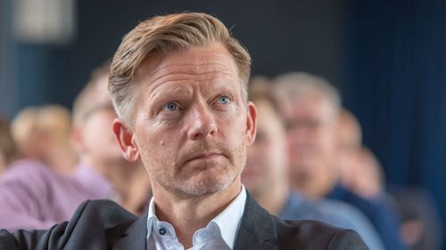 Illustrasjon av 9 av 10 er konsulenter: – Mangel på respekt for offentlig pengebruk