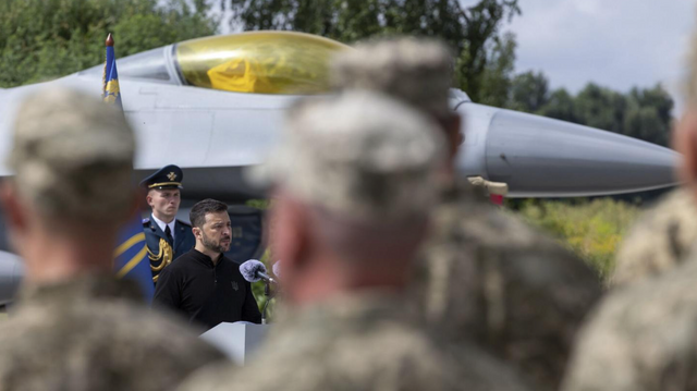 F-16 er operativ i Ukraina: «Ingen tvil» om at svenske Gripen er bedre egnet