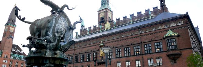 Illustrasjon av Skulle spare millioner i Microsofts sky – København insisterer på å «hoste» lokalt