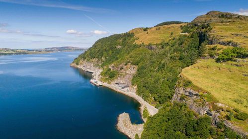 Illustrasjon av Datasentre hører ikke hjemme i innlandet