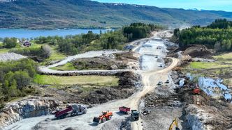 Illustrasjon av Krever øyeblikkelig stans i arbeid med Hålogalandsveien