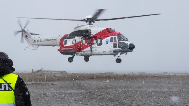 Stortinget vil gi Forsvaret helikopter-ansvar, regjeringen utreder sivil drift
