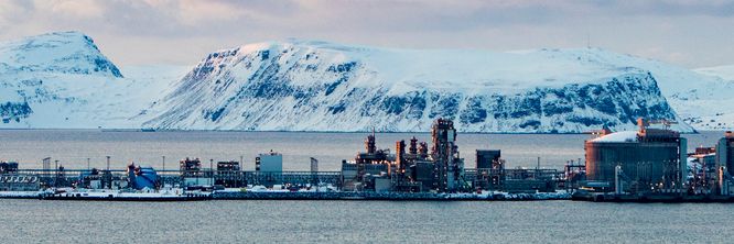 Illustrasjon av Stortinget ligger an til å frata Melkøya landstrømmen