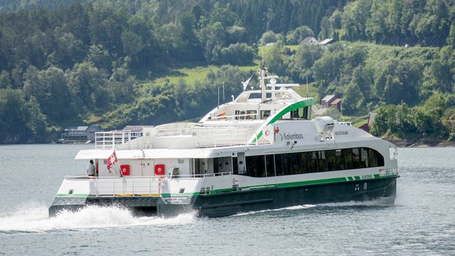 Hurtigbåt tilbake i drift etter batterisvikt – fem av 196 batterimoduler er byttet ut