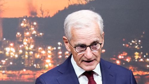 Illustrasjon av Slik vil regjeringen få raskere utbygging av kraft og nett