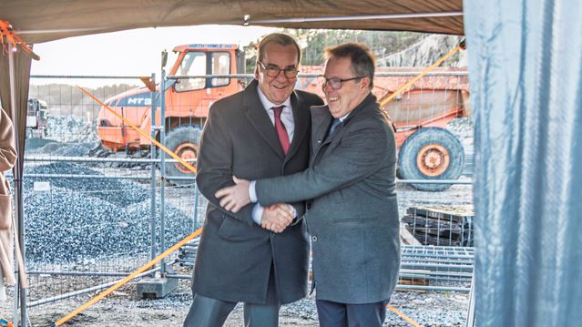 Brukte ubåt-markering til å legge inn frieri om fregatter