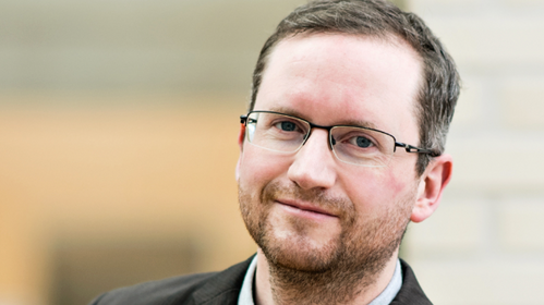 Illustrasjon av Norske kommuner vasser i grønne fakta – fortsetter å ofre natur