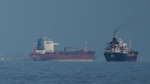 Illustrasjon av Iran sier at de har stengt Hormuzstredet igjen – viser til USAs blokade