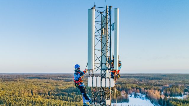 Mobilnettene vurderer å investere i batterier for å levere kraft