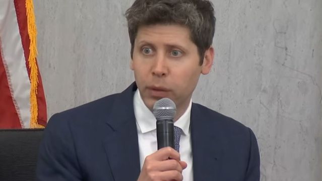 Vi står overfor en stor svindelkrise, mener Open AI-sjefen