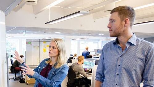 Illustrasjon av − Når vi begynner å ha to- trehundre søkere, da er det noe som har skjedd i markedet 