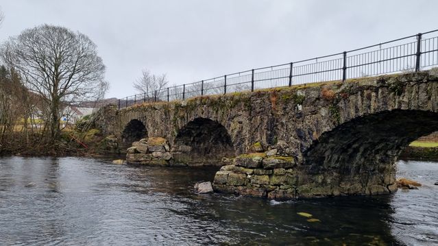 Denne brua fra 1843 må forsterkes – uten at det synes