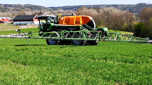 KI gir presis sprøyting av ugress