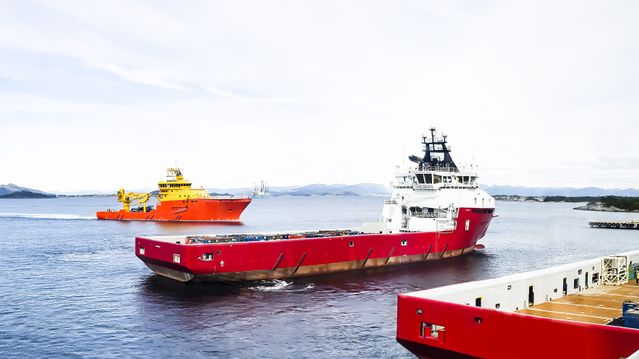 For puslete og tregt av regjeringen