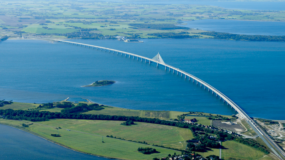 Illustrasjon av Nå åpner en av Danmarks største bruer