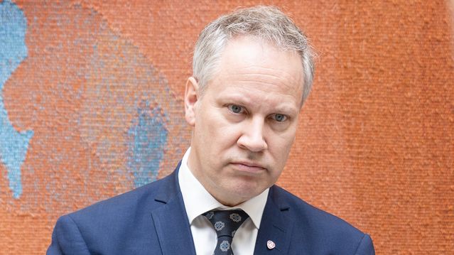 Samferdselsministeren kaller inn til hastemøte om togforsinkelser