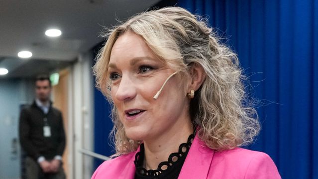 Overleverer rapport om kritisk infrastruktur