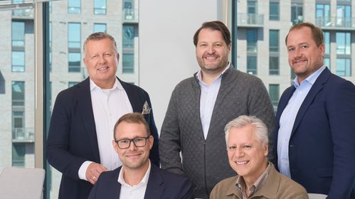 Illustrasjon av Amerikansk teknologi skal bygge europeisk KI-uavhengighet