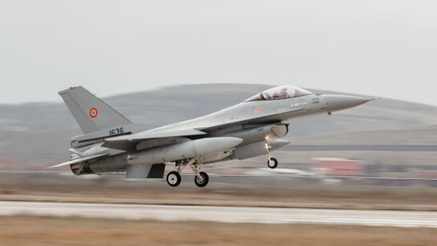 Halvparten av den norske F-16-leveransen er gjennomført