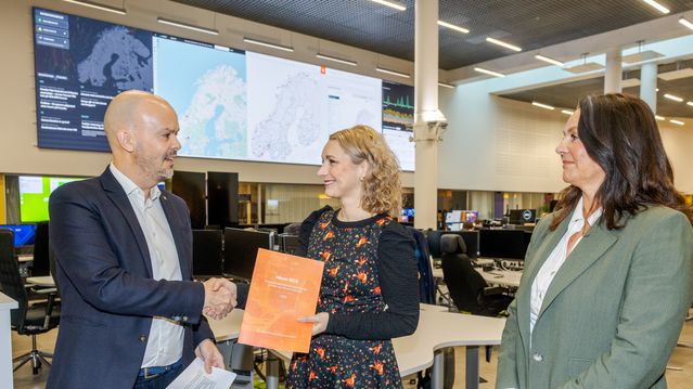 Nkom-rapport: Trenger mer robust strømnett og mer reservestrøm