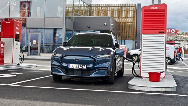 Elbilene kjører 200 kilometer lenger enn i 2020